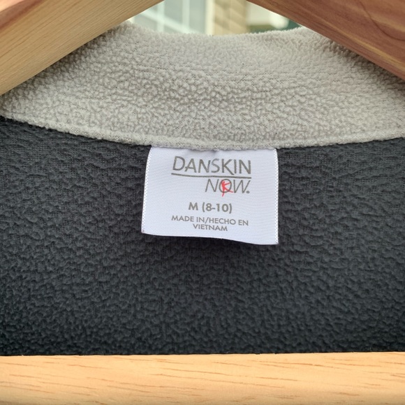 Danskin Now Pullover Quarter Zip - size M (8-10) - Picture 3 of 7